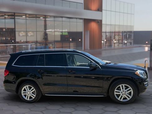 Used 2014 Mercedes-Benz GL 450 4MATIC image 19