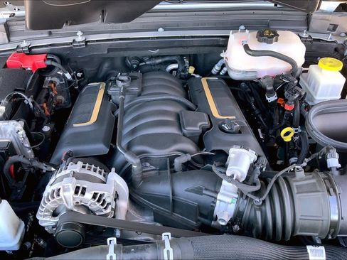 Used 2022 Jeep Wrangler Unlimited Rubicon image 32