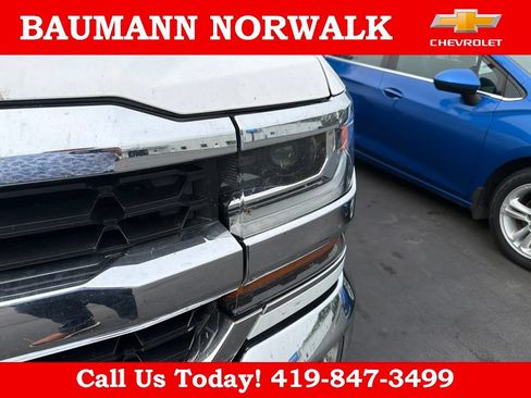 Used 2018 Chevrolet Silverado 1500 LT w/ All Star Edition AWD/4WD image 18