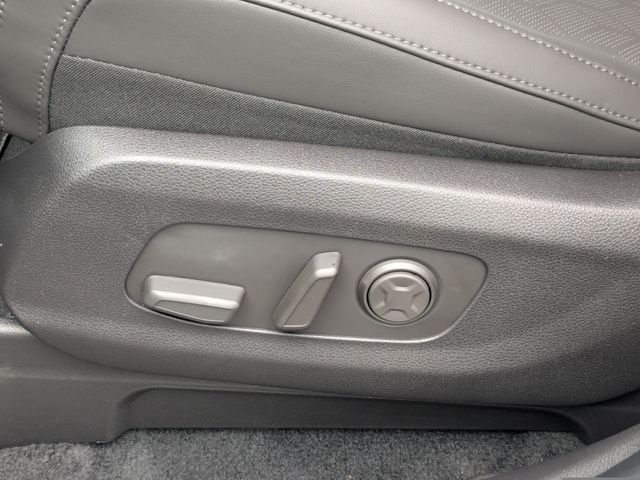 New 2027 Kia Carnival EX FWD image 21