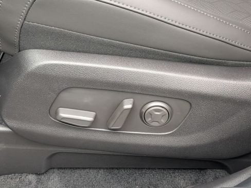 New 2027 Kia Carnival EX FWD image 21