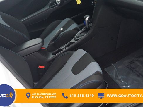 Used 2019 Hyundai Veloster 2.0 image 8