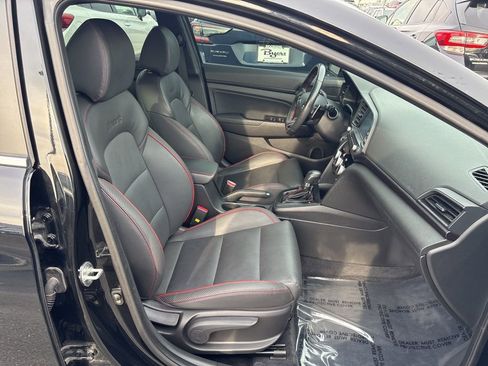 Used 2019 Hyundai Elantra Sport w/ Cargo Package image 10