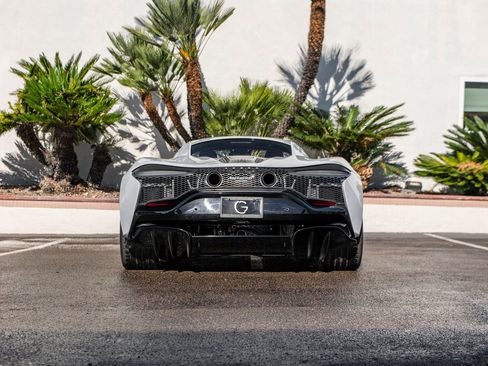 Used 2023 McLaren Artura image 5