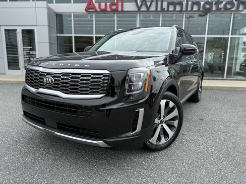 Used 2021 Kia Telluride EX w/ EX Premium Package image 2