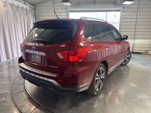 Used 2018 Nissan Pathfinder Platinum image 5