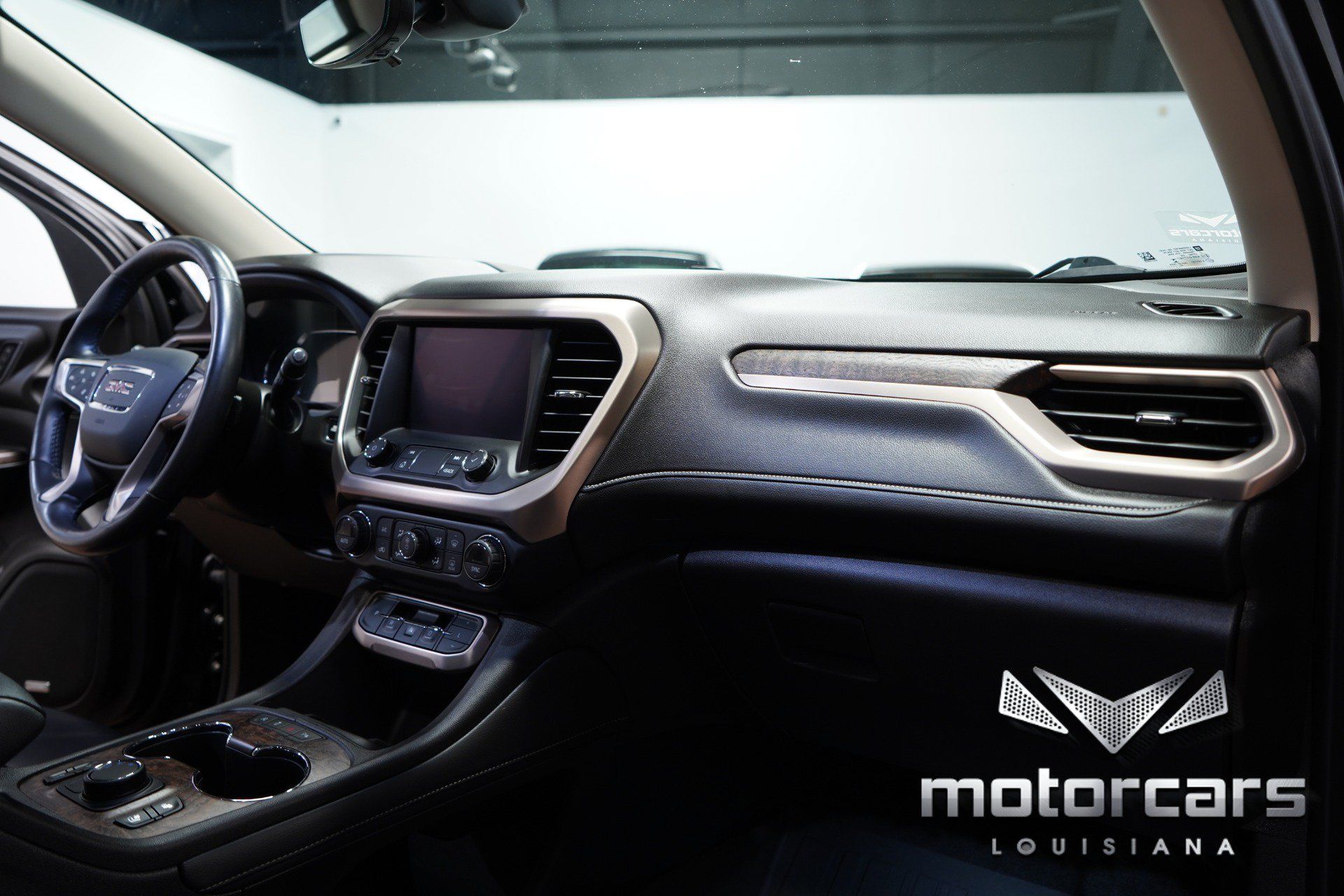 Used 2021 GMC Acadia Denali w/ Denali Technology Package FWD image 28