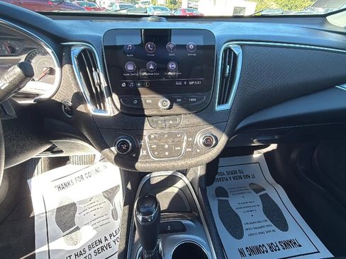 Used 2020 Chevrolet Malibu LT image 21