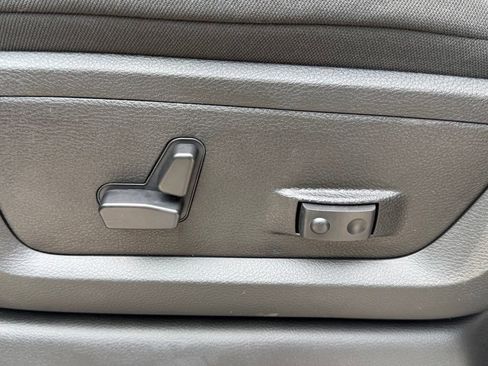 New 2026 RAM 2500 Big Horn AWD/4WD image 16