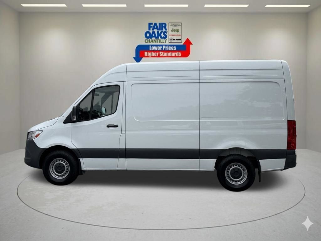 Used 2025 Mercedes-Benz Sprinter 2500 image 9
