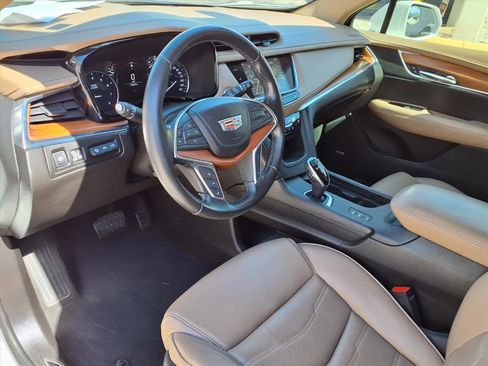 Used 2019 Cadillac XT5 Platinum image 19