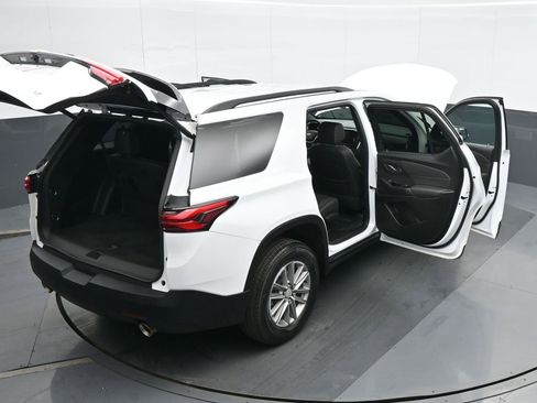 Used 2023 Chevrolet Traverse LT FWD image 39