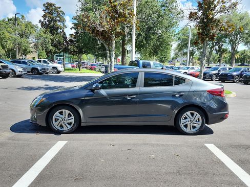 Used 2020 Hyundai Elantra SEL FWD image 3