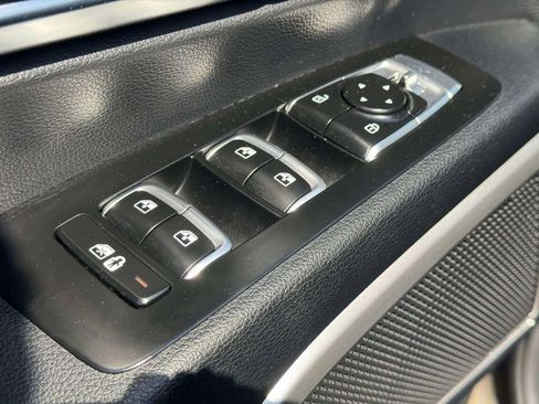 Used 2022 Kia Telluride EX FWD image 16