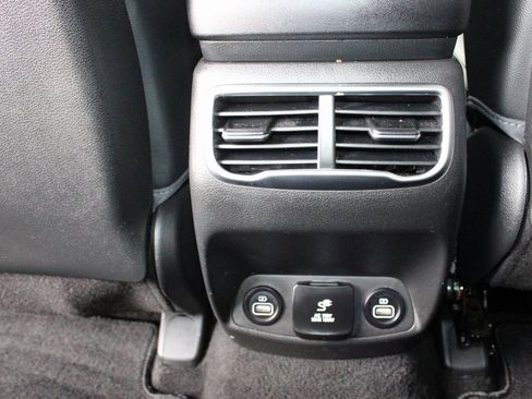 Used 2022 Hyundai Santa Fe Limited w/ Cargo Package image 57