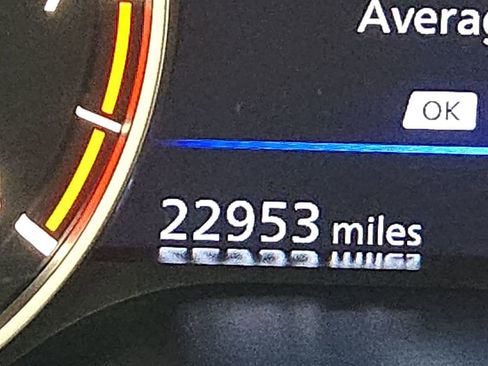 Used 2025 Nissan Altima 2.5 SV image 18