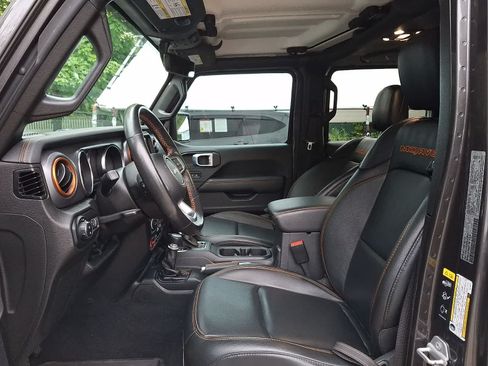 Used 2022 Jeep Gladiator Mojave w/ Trailer Tow Package AWD/4WD image 7