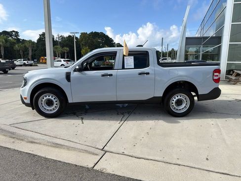 Used 2025 Ford Maverick XL w/ Equipment Group 102A AWD/4WD image 4