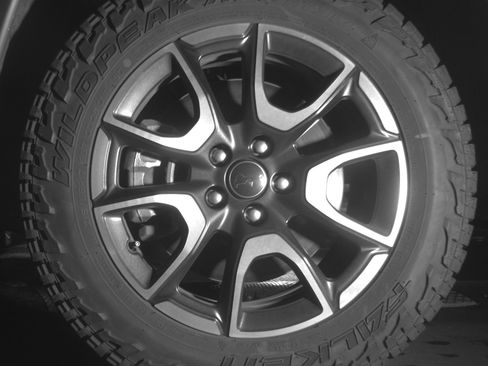 Used 2025 Jeep Compass Trailhawk AWD/4WD image 12
