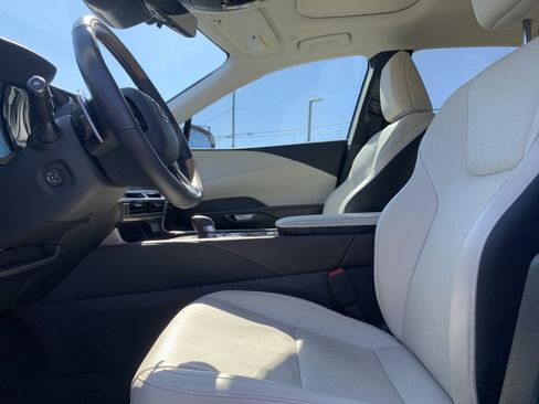 Used 2024 Lexus RX 350 Premium Plus w/ Convenience Package image 16