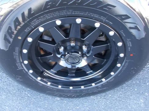 Used 2013 Ford F150 FX4 w/ Luxury Equipment Group image 19