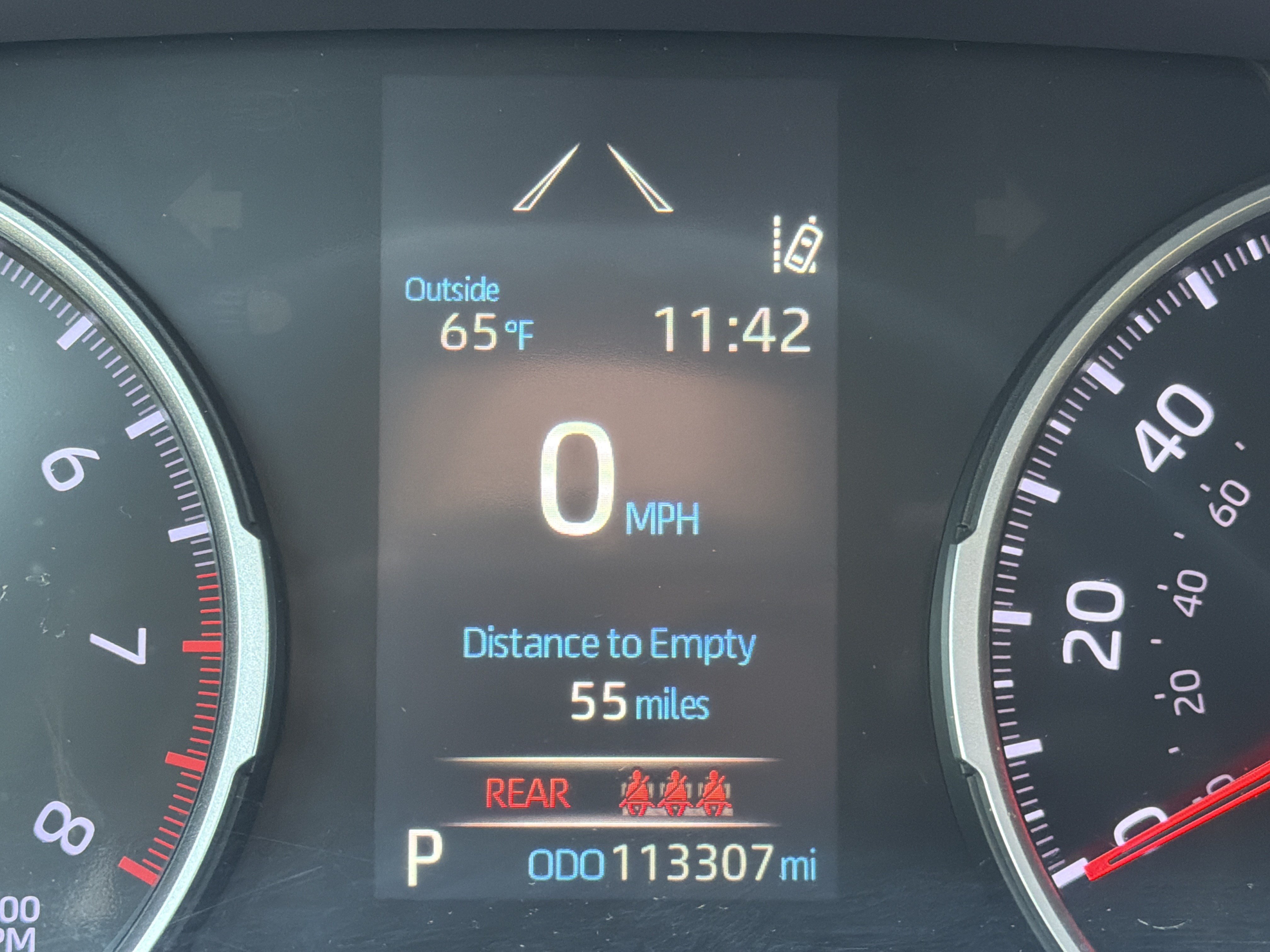 Used 2020 Toyota RAV4 XLE w/ Convenience Package FWD image 11