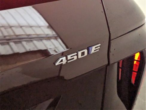 Used 2023 Cadillac Lyriq 2WD image 13