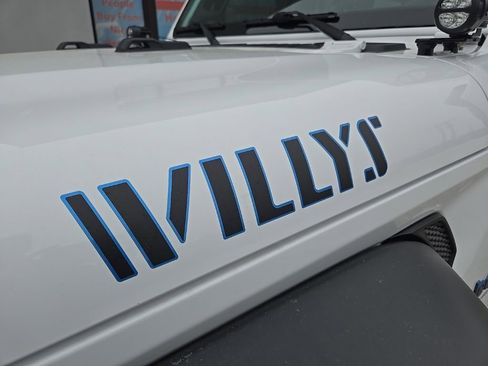 Used 2023 Jeep Wrangler Unlimited image 17