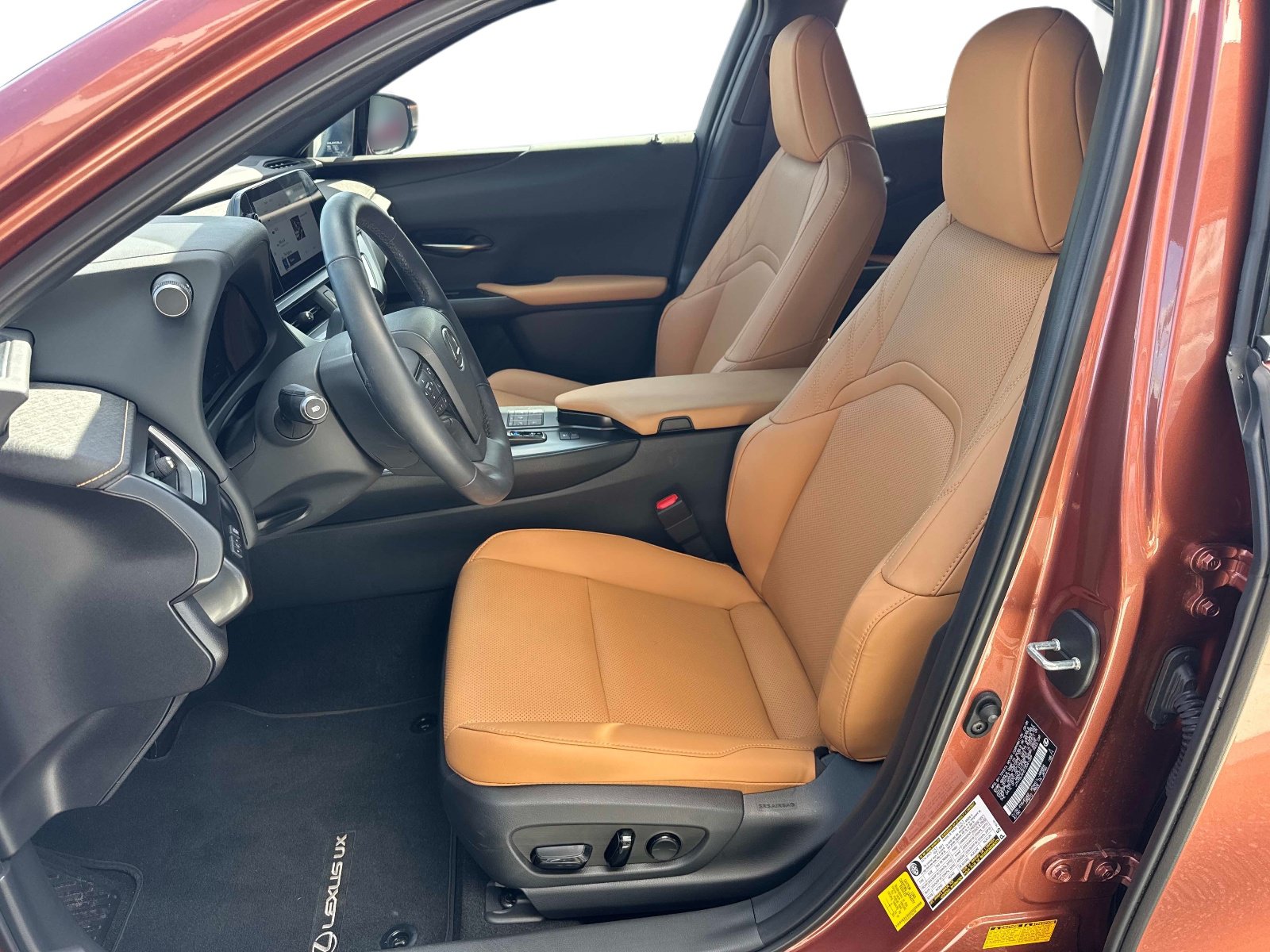 Used 2026 Lexus UX 300h FWD w/ Accessory Package (Z1) image 22