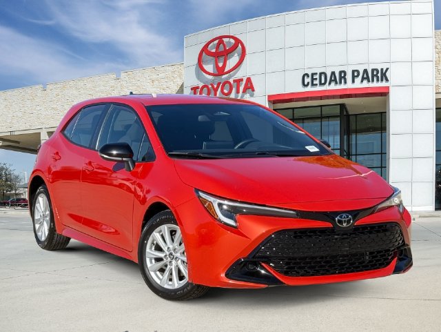 Used 2026 Toyota Corolla SE FWD image 1