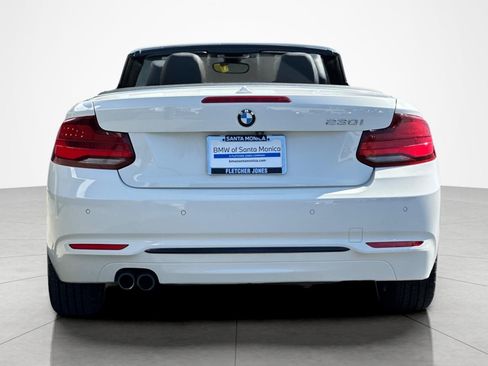 Used 2020 BMW 230i Convertible RWD image 4
