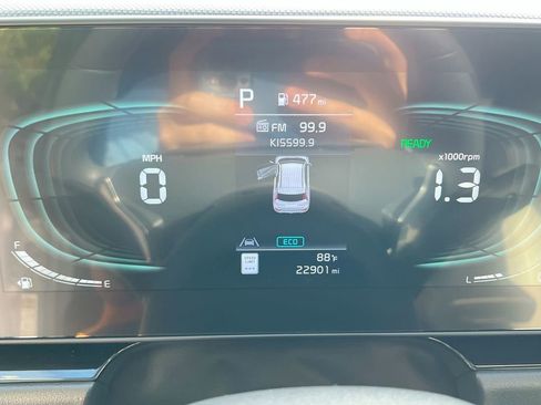 Used 2023 Kia Niro EX FWD image 14