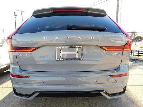 New 2026 Volvo XC60 B5 Ultra w/ Protection Package Premier AWD/4WD image 9