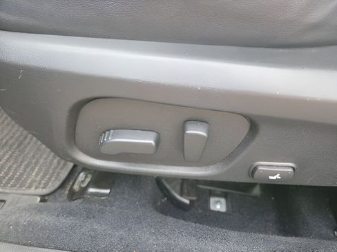 Used 2017 Subaru Forester 2.5i Touring image 23