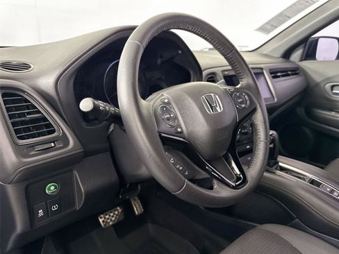 Used 2022 Honda HR-V Sport image 4
