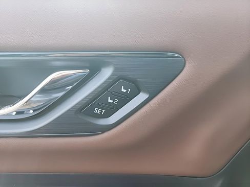 Certified 2026 Subaru Outback Touring XT AWD/4WD image 30