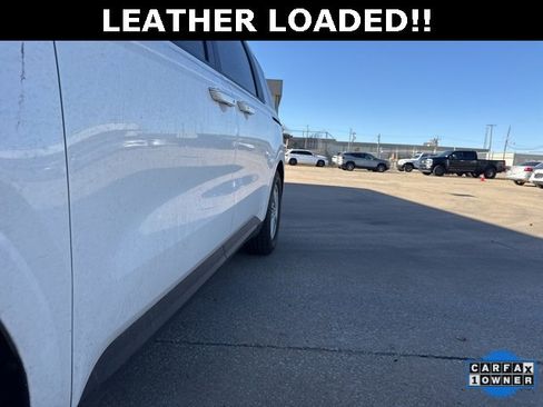 Used 2024 Kia Carnival LX image 6