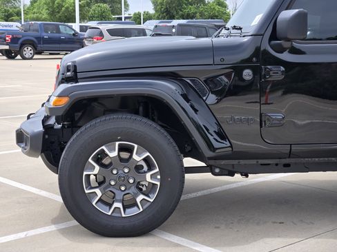 New 2025 Jeep Gladiator Sport AWD/4WD image 5