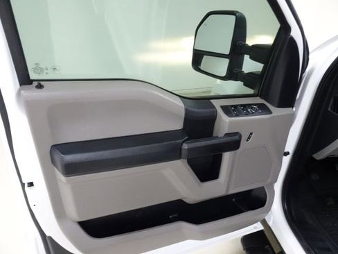 Used 2019 Ford F250 XL w/ Power Equipment Group image 23