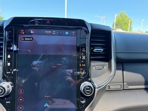 New 2026 RAM 1500 Laramie AWD/4WD image 16