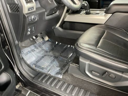 Used 2020 Ford F150 Lariat w/ Equipment Group 502A Luxury image 16