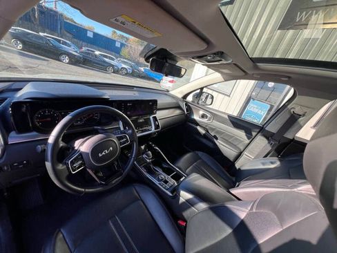 Used 2022 Kia Sorento FWD image 10