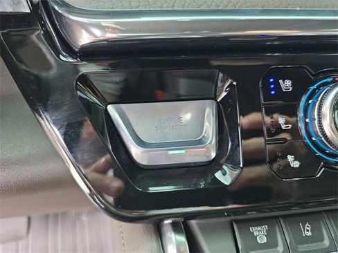 Certified 2026 GMC Sierra 3500 Denali w/ Denali Reserve Package image 28