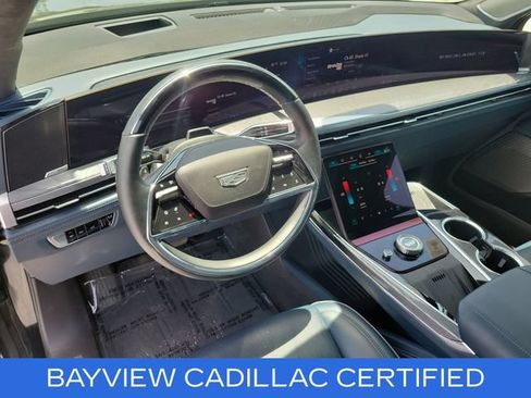 Certified 2025 Cadillac Escalade IQ Luxury 2 w/ LPO, Premium Carpet Package AWD/4WD image 26