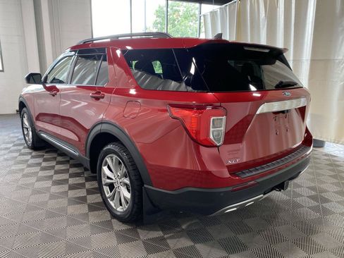 Used 2023 Ford Explorer XLT w/ Equipment Group 202A AWD/4WD image 5