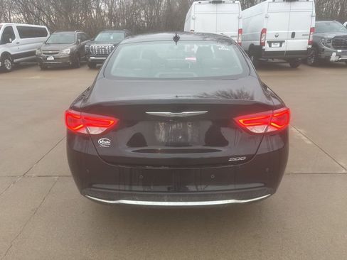 Used 2015 Chrysler 200 Limited w/ Spring Special Group image 8