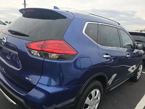 Used 2017 Nissan Rogue S w/ S Appearance Package image 3