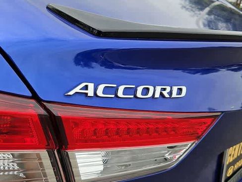 Used 2022 Honda Accord Sport image 13