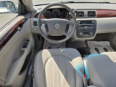 Used 2010 Buick Lucerne CXL FWD image 12