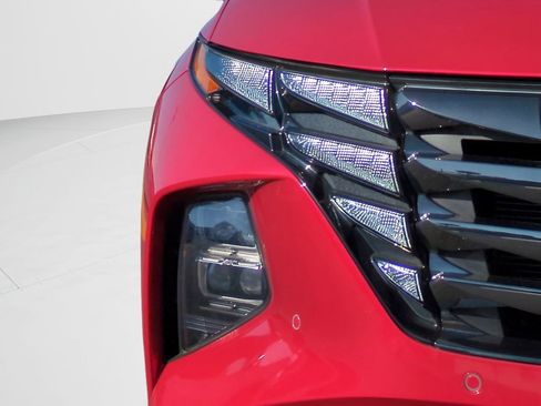 Certified 2023 Hyundai Tucson Limited w/ Cargo Package image 9